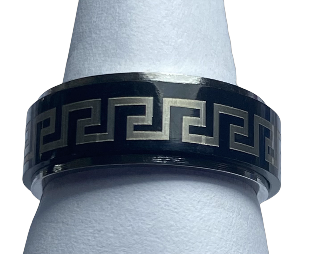 Fidget ring - Black pattern spinner. Sizes 6, 7, 8, 9, 10, 11, 12, 13. FR129