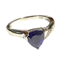 Load image into Gallery viewer, Sterling Silver - Purple cubic zirconia ring. Sizes 5, 6, 7, 8, 9, 10, 11.  SS253
