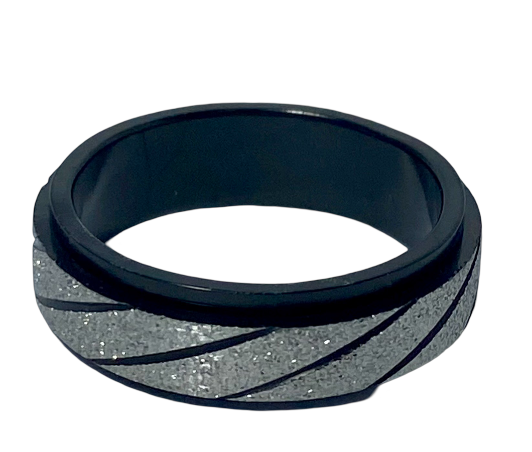 Fidget ring - Black and silver glitter spinner. Sizes 6, 7, 8, 9, 10, 11, 12. FR118