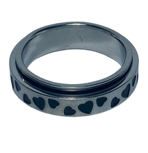 Load image into Gallery viewer, Fidget ring - silver spinner with hearts. Sizes 6, 7, 8, 9, 10, 11.   (FR11)
