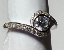 Load image into Gallery viewer, Sterling Silver - Elegant Cubic zirconia ring. Sizes 5, 6, 7, 8, 9, 10. SS262
