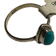 Load image into Gallery viewer, Sterling Silver Turquoise ring. Size 8.  DC29a
