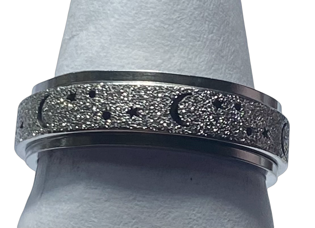 Fidget ring - Silver glitter moons & stars spinner. Sizes 6, 7, 10, 11, 12. FR120