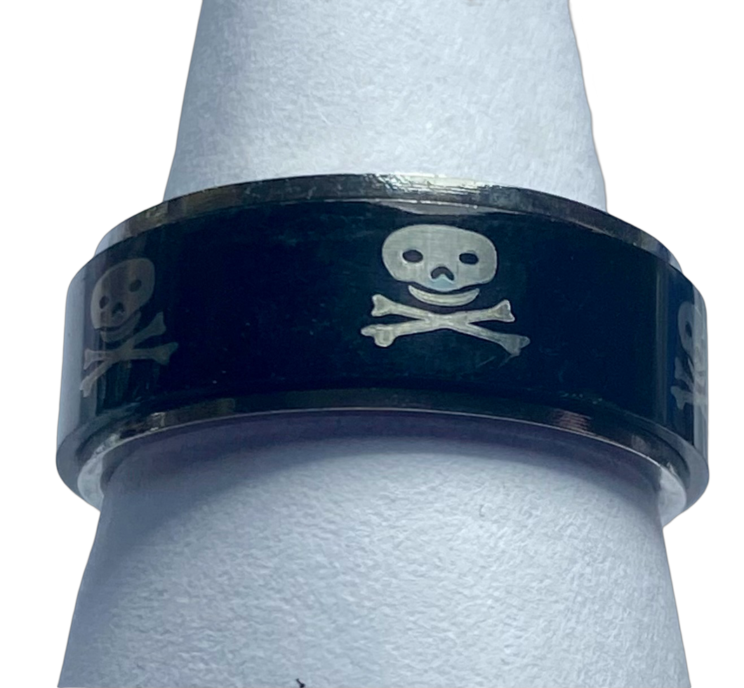 Fidget ring - Black skull face spinner. Sizes 6, 7, 8, 9, 10, 11, 12, 13. FR131