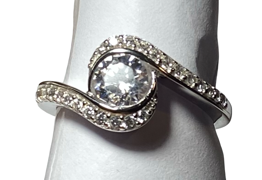 Sterling Silver - Elegant Cubic zirconia ring. Sizes 5, 6, 7, 8, 9, 10. SS262
