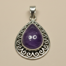 Load image into Gallery viewer, Amethyst sterling silver pendant PN39
