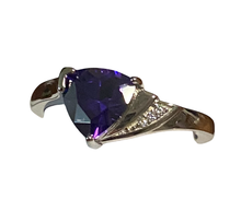 Load image into Gallery viewer, Sterling Silver - Purple cubic zirconia ring. Sizes 5, 6, 7, 8, 9, 10, 11.  SS253
