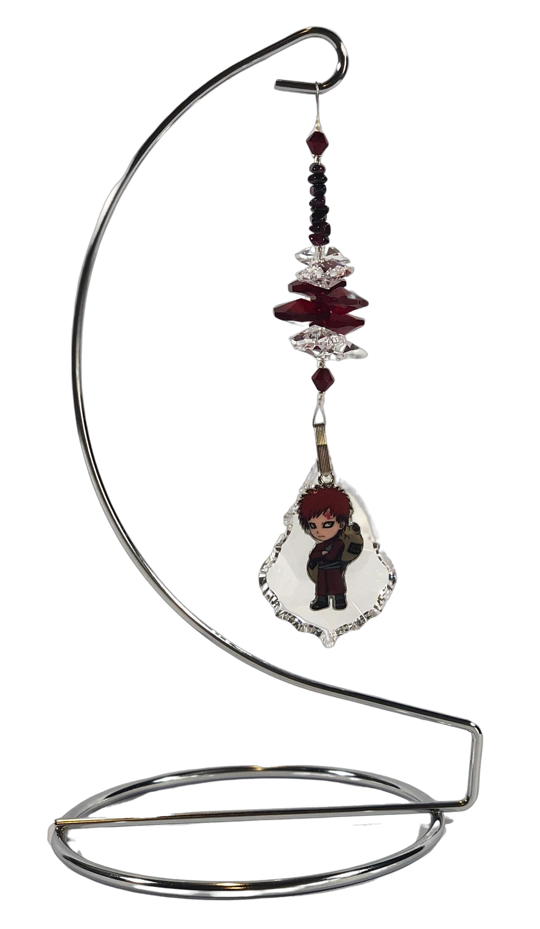 Naruto - Sasori Akatsuki crystal suncatcher is decorated with garnet gemstones and come on this amazing stand.