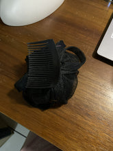 Load image into Gallery viewer, Stunning Black Fascinator. FS142
