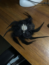 Load image into Gallery viewer, Stunning Black Fascinator FS182
