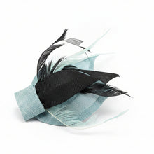 Load image into Gallery viewer, Stunning Black &amp; Mint fascinator. FS025
