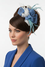 Load image into Gallery viewer, Stunning Blue &amp; White fascinator.  FS046
