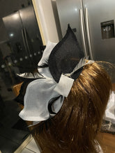 Load image into Gallery viewer, Stunning Black &amp; White Fascinator. FS052
