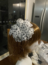 Load image into Gallery viewer, Stunning Grey &amp; White Feather Fascinator. FS061
