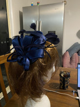 Load image into Gallery viewer, Stunning Blue Fascinator. FS088
