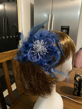 Load image into Gallery viewer, Stunning Blue Fascinator. FS098
