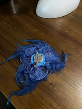 Load image into Gallery viewer, Stunning Blue Fascinator. FS098
