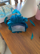 Load image into Gallery viewer, Stunning Blue Fascinator. FS115
