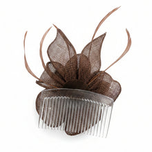 Load image into Gallery viewer, Stunning Brown fascinator. FS021

