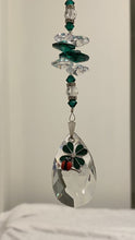 Load image into Gallery viewer, Ladybird on 4 leaf clover Suncatcher decorated with malachite gemstones CH387
