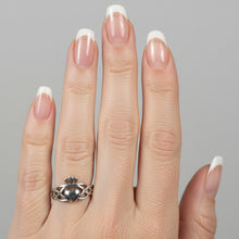 Load image into Gallery viewer, Claddagh Sterling silver ring sizes    5 (CR05)
