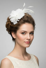 Load image into Gallery viewer, Stunning Cream Feather Fascinator FS165
