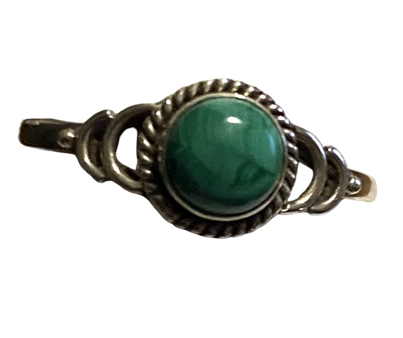 Sterling Silver malachite ring. Size 14.  ER44d