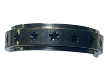 Load image into Gallery viewer, Fidget ring - silver spinner with stars. Sizes  6, 7, 8, 9, 10, 11.  (FR1)
