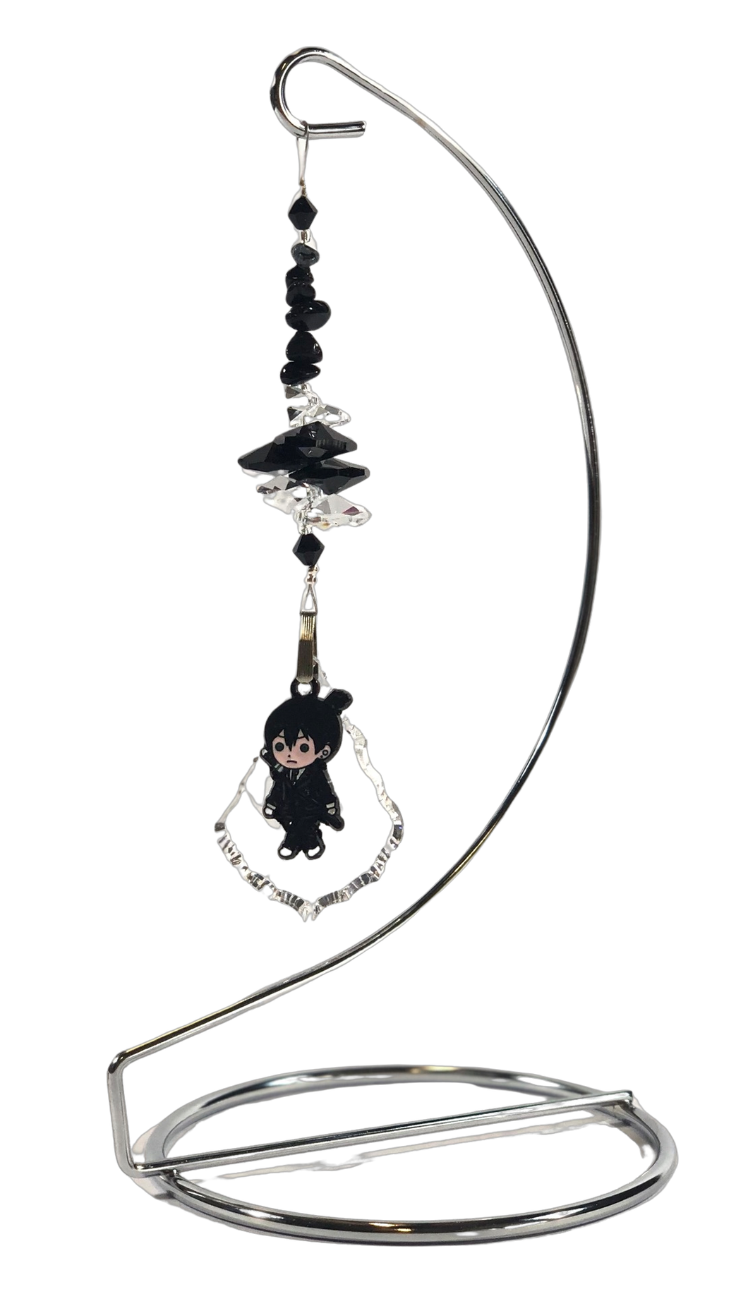 Chainsaw Man - Aki crystal suncatcher is decorated with snowflake obsidian gemstones and come on this amazing stand.