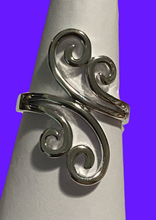 Load image into Gallery viewer, Sterling Silver - Swirl ring.  Sizes  6, 9, 10, 13, 14. SS251

