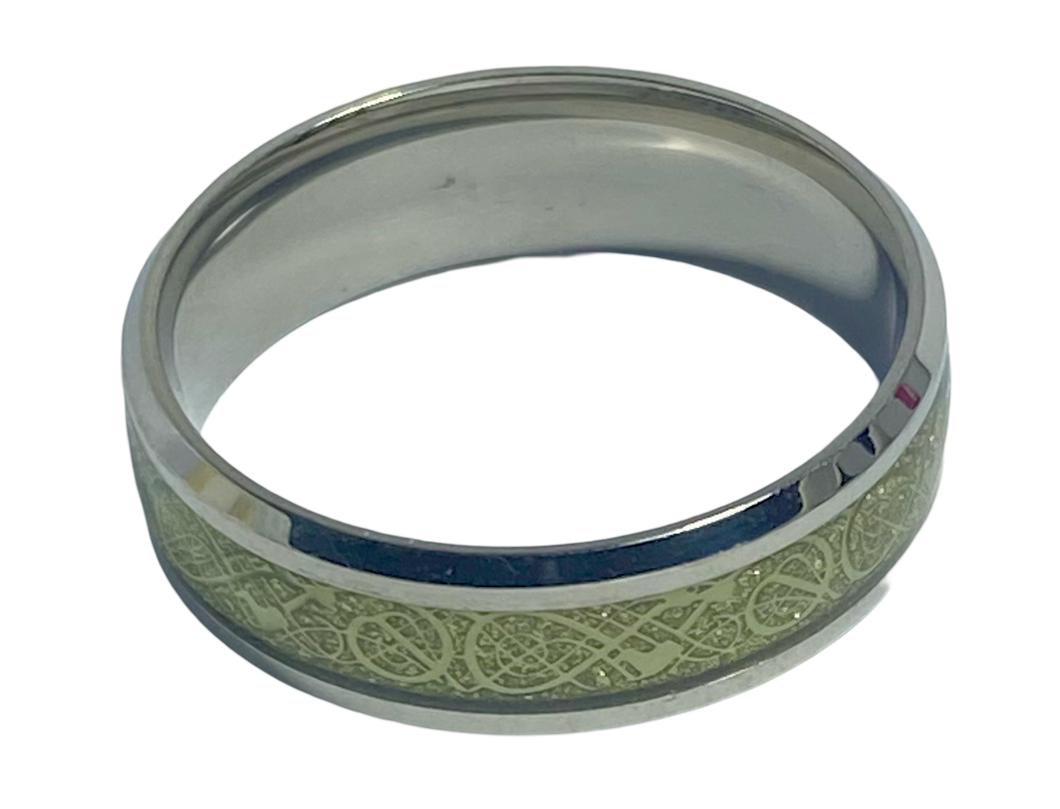 Stainless Steel - Silver with gold pattern ring.  Size 14. RW245