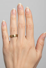 Load image into Gallery viewer, Fidget ring - rose gold - stars and moons spinner. Sizes 6, 7, 8, 9, 10, 11, 12, 13. FR101
