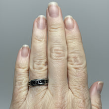 Load image into Gallery viewer, Fidget ring - Silver Stars &amp; moons ring. Sizes 6, 7, 8, 9, 10, 11. FR139
