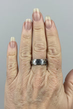 Load image into Gallery viewer, Fidget ring - silver spinner with cats. Sizes 5, 7, 8, 9, 11.   (FR30)
