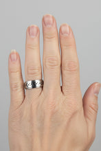 Load image into Gallery viewer, Fidget ring -  silver spinner with star and moons. Sizes 6, 7, 10.   (FR43)
