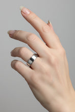 Load image into Gallery viewer, Silver fidget ring. Stainless steel. Sizes 6, 7, 8, 9, 10, 11.  FR74
