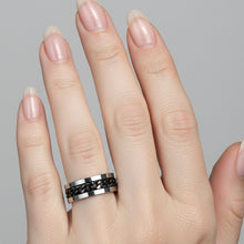 Load image into Gallery viewer, Fidget ring - silver ring with black chain spinner . Sizes 5, 6, 7, 8, 9, 10, 11, 12, 13, 14. FR90
