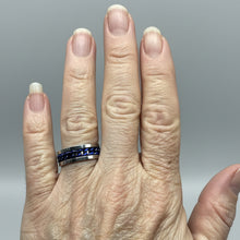 Load image into Gallery viewer, Fidget ring - silver ring with blue chain spinner. Sizes 5, 6, 7, 8, 9, 10, 12, 12, 14. FR91
