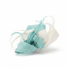 Load image into Gallery viewer, Stunning Green &amp; White fascinator. FS032
