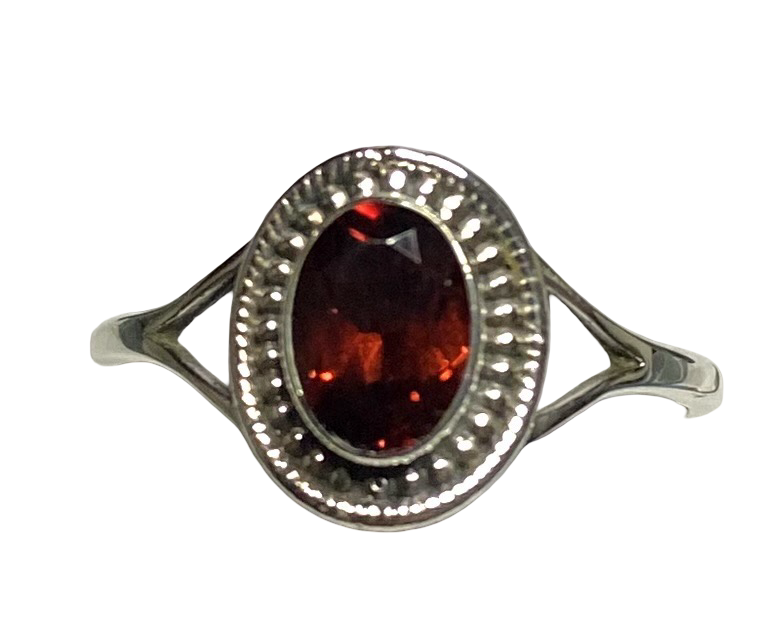 Garnet Sterling Silver ring size  6, 7, 8, 9, 10, 11, 12, 13, 14     BR048