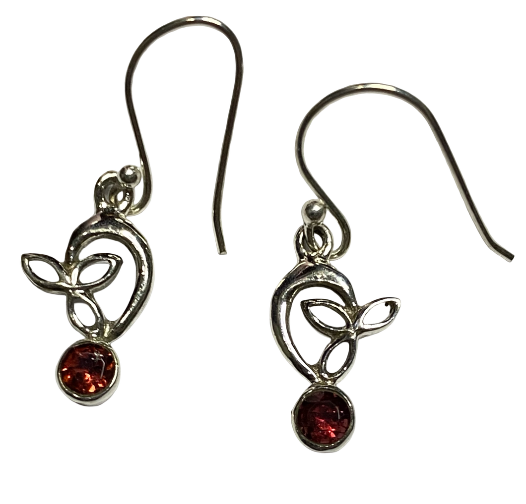 Garnet sterling silver earrings ER152
