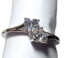 Load image into Gallery viewer, Sterling Silver -Elegant Cubic zirconia ring. Sizes 4, 6, 7, 8, 11. SS267
