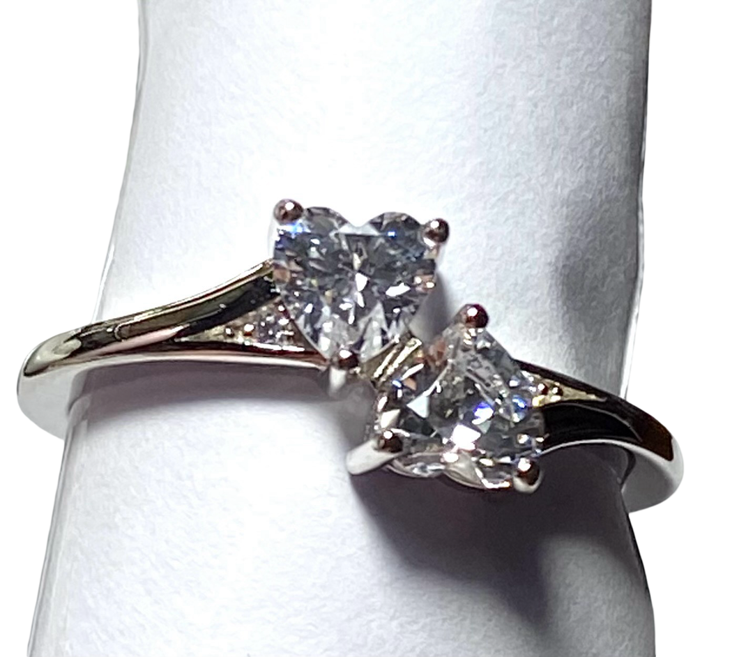 Sterling Silver -Elegant Cubic zirconia ring. Sizes 4, 6, 7, 8, 11. SS267