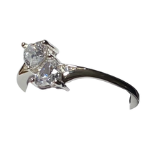 Load image into Gallery viewer, Sterling Silver -Elegant Cubic zirconia ring. Sizes 4, 6, 7, 8, 11. SS267
