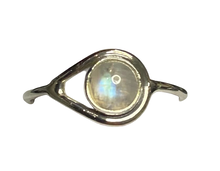 Load image into Gallery viewer, Moonstone Sterling Silver ring size  3, 4, 5, 6, 7, 8, 9, 10, 11, 12, 13  BR033
