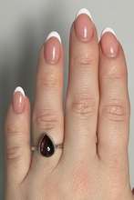 Load image into Gallery viewer, Garnet sterling silver ring size 6   (AC211)
