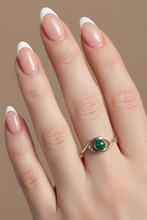 Load image into Gallery viewer, Malachite Sterling silver ring size 9     (DC202)

