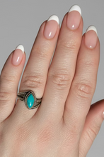 Load image into Gallery viewer, Turquoise sterling silver ring size 6   (AC169)
