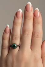 Load image into Gallery viewer, Malachite Sterling silver ring size 5     (ER43f)

