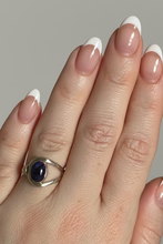 Load image into Gallery viewer, Charoite Sterling silver ring size 6   (ER28b)
